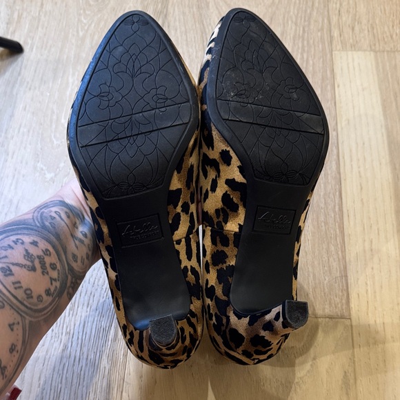 Abella Leopard Print Heels - Picture 2 of 2